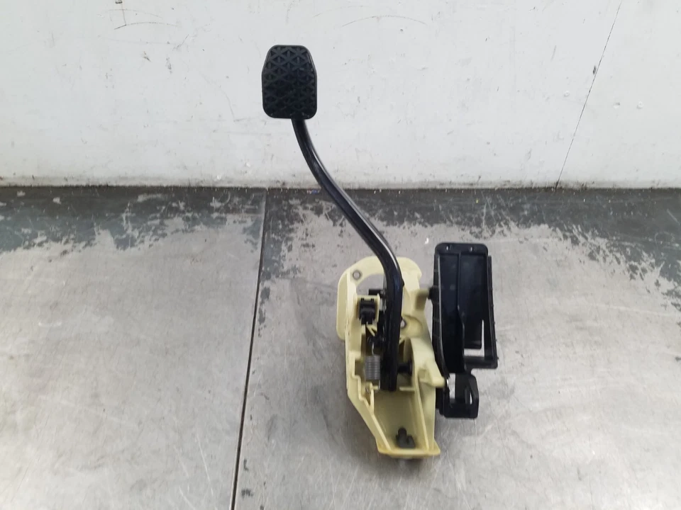 BMW M5 F10 2013 conjunto de pedal de freno #3439 A9 Foto 1 de 4