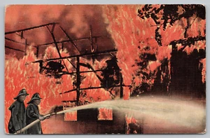 Milwaukee WI Wisconsin - Fire Department in Action - Linen Postcard - c1940s - Picture 1 of 2