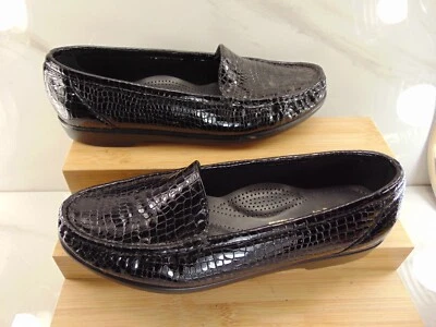 SAS Simplify Moccasins Flats Loafers Slip On Black Patent Croc Leather 8 1/2 M - Image 1 of 4