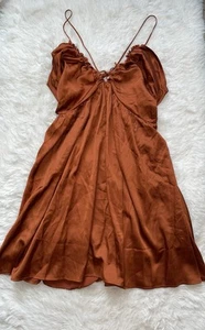 NWT ABERCROMBIE & FITCH ORANGE DRAMA RUCHED SATIN MINI DRESS WOMENS S SMALL FLAW - Picture 1 of 7