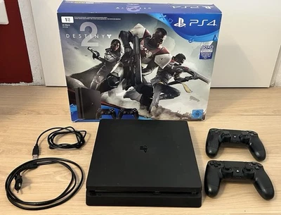 PS4 Slim 1TB Schwarz Destiny 2 Edition mit 2 DualShock 4 Controller - Bild 1 von 4
