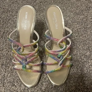 Tacones de lentejuelas multicolores Kenneth Cole para mujer talla 9,5 - Imagen 1 de 5
