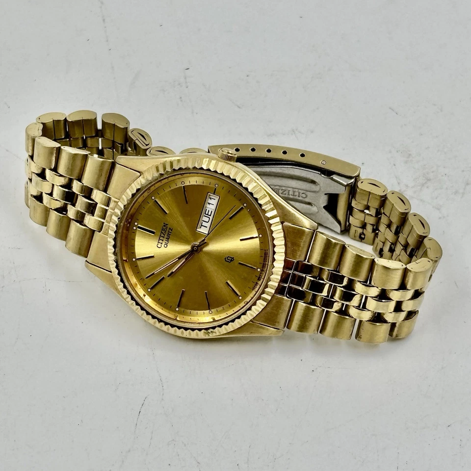 Citizen Quartz Gold Tone Day Date男士腕表不锈钢背面日本机芯 — 第 1/4 张图片
