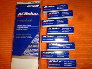 ACDELCO 41-819 19250990 PLATINUM SPARK PLUGS BOX OF 8 NEW - Picture 1 of 4