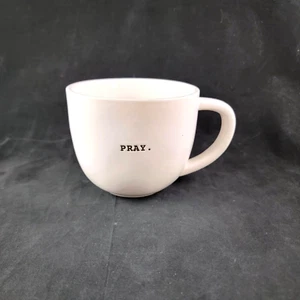 SELTENE Rae Dunn Artisan Collection, große Cappuccino Kaffeetasse "PRAY". - Bild 1 von 5