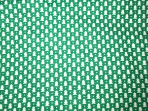 Trapunta BTHY VINTAGE PRIMAVERA IND VERDE CON PICCOLI ALBERI DI NATALE BIANCHI TESSUTO COTONE 44"W - Foto 1 di 2