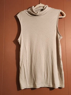 Banana Republic Womens L Pale Gray Lightweight Soft Sleeveless Turtleneck Top - Image 1 of 4