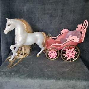 Rapunzel And Botticelli Horse And Carriage Barbie Misding Harness To Connect - Picture 1 of 12