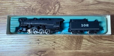 ATLAS STEAM LOCOMOTIVE 0-8-0 A.T.  SF. & TENDER 102 N SCALE TRAIN #2111 Train - Image 1 of 4