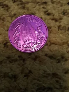 tribute to disney winnie pooh smurf peter pan mobile mardi gras doubloon 1986 - Picture 1 of 2