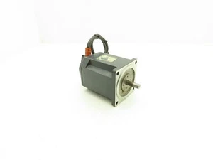 Servomotor de CA Oriental Motor KXM6180-AB Vexta 180 W 3000 RPM - Imagen 1 de 11