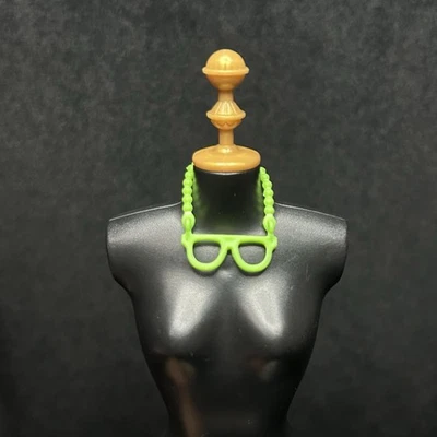 *Barbie* Lime-green Faux Reading Glasses Necklace, Jewelry - Image 1 of 4
