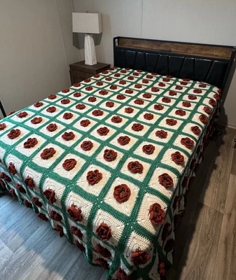 "Manta cuadrada vintage hecha a mano 3D floral ganchillo abuela King 100"" x 128""" Foto 1 de 4