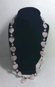 Collana vintage con ciondolo a forma di cuore quarzo rosa chiaro pietra naturale  - Foto 1 di 5
