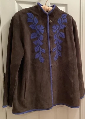 Chaqueta de gamuza de cuero marrón Linea Louis Dell’Olio apliques florales azules talla 1X Foto 1 de 4