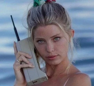 Motorola DynaTAC 8000x Cell Phone 1983 (Pretty Girl) POSTER 24 X 18 Inches NICE! - Picture 1 of 2