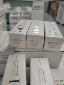 LÁPIZ LABIAL TIGI DECADENT, 0,14 OZ NUEVO EN CAJA “Splendor” - Imagen 1 de 1
