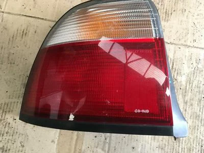 Luz trasera izquierda honda accord cd 10/1993-11/1997 Foto 1 de 3