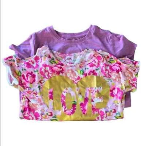 Lot of 2 Girl’s tshirts pink flowers & unicorn Medium 10/12 - Picture 1 of 10