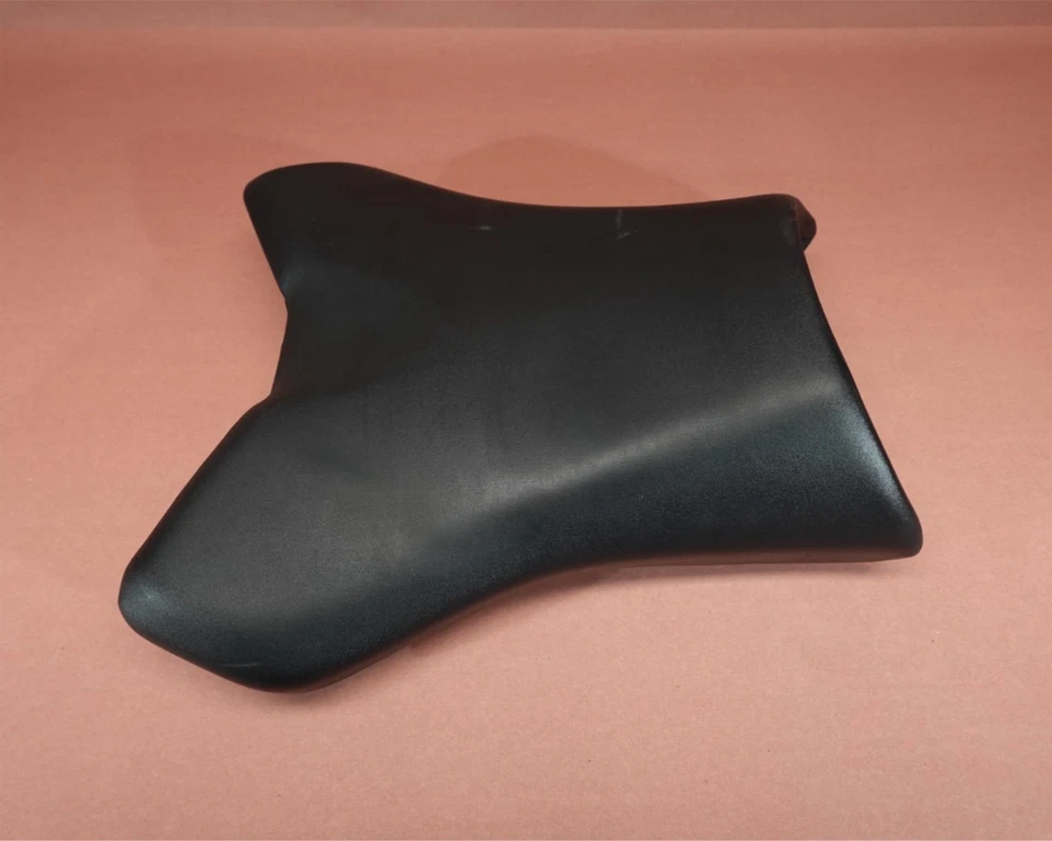 2006-2015 YAMAHA FZ1 FZ1000 FZ1-S FRONT DRIVERS SEAT - Image 1 of 4