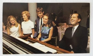 Richard Nixon And Family US President 1968 Election Postcard Watergate Photo - Picture 1 of 2