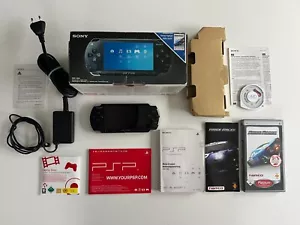 Sony PlayStation Portable PSP-1004 Schwarz in OVP - Bild 1 von 9
