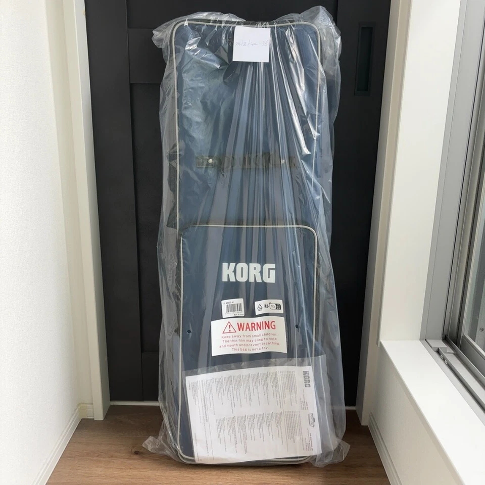 Korg SC-KROSS2 61 Soft Case 2-way Backpack Handbag Design for KROSS2 61/KROSS 61 - Image 1 of 4