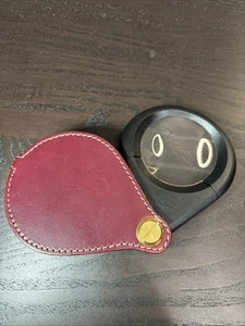 Lumatec Illuminated Magnifier with Built-in Light & Leather Case - Picture 1 of 8