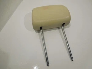 Audi A8 4E D3 Cream Beige Front Leather Headrest 4E0881903A - Picture 1 of 7