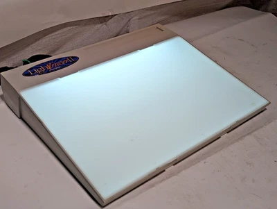 Artogaph 225-375 LightTracer II Lightbox herramienta de diseño de artista, 120 VCA, 60Hz, .35A Foto 1 de 4