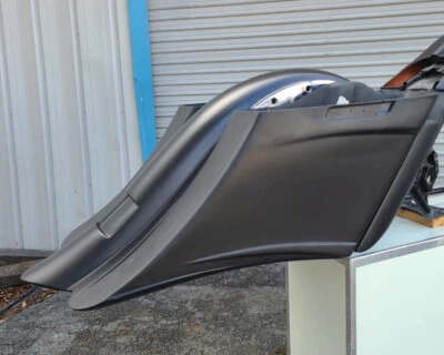 Alforjes rígidos esticados 7" para-lama traseiro adequado para Harley Street Glide 2014-2021 - Imagem 1 de 3