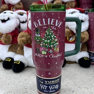 Buc-ee’s Christmas Yukon Outfitters Fit Forty 40 oz Becher - Bild 1 von 4