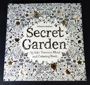 SECRET GARDEN ILLUSTRATOR JOHANNA BASFORD AN INKY TREASURE HUNT & COLORING BOOK - Picture 1 of 13