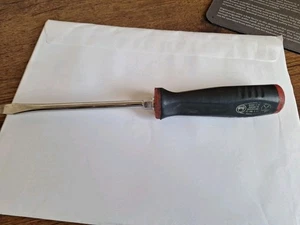 Snap-On Tools SGD6B Black & Red 5/16” Soft Grip Flat Slotted Screwdriver. - Picture 1 of 2