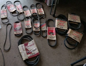 17 Vintage Keilriemen verschiedene Größen 21" bis 82" kostenloser Versand! - Bild 1 von 8