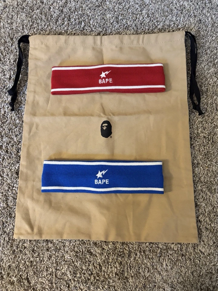 Juego de 2 diademas A Bathing Ape en rojo y azul más bolsa antipolvo Foto 1 de 4
