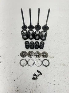 84 1984 Honda Xr 500 R Xr500r OEM  LOT Valve Valves Bucket Spring Retainer - Picture 1 of 8