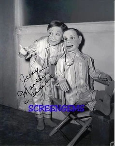 Foto de película Charlie McCarthy firmada Jerry Maren "Here We Go Again" ventrílocuo - Imagen 1 de 2
