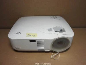 Projecteur NEC VT695G XGA 3LCD 2500 LUMENS - COUVERTURE SUPÉRIEURE CASSÉE - 1899 HEURES - Photo 1/4