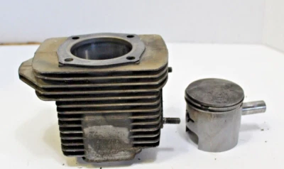 Arctic Cat Panther 1975 440 cilindro 1 lado de embrague con pistón OEM # 3000-233 Foto 1 de 4