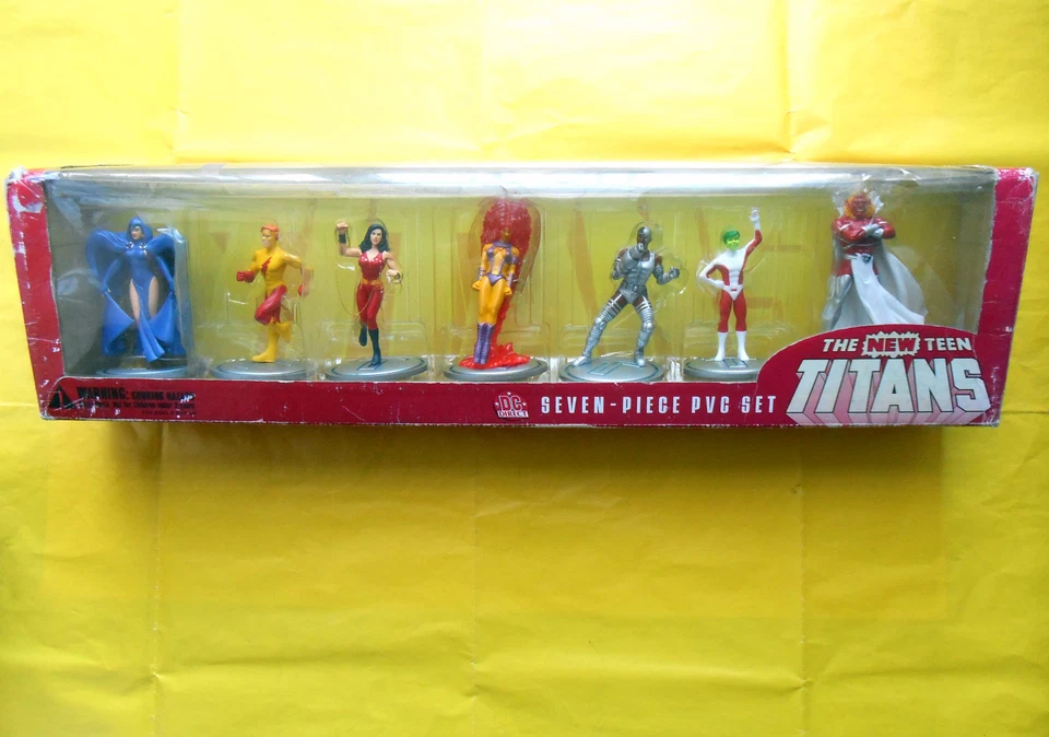 Caja rara los nuevos Teen Titans PVC conjunto coleccionables Wonder Girl Kid Flash Cyborg Z Foto 1 de 1