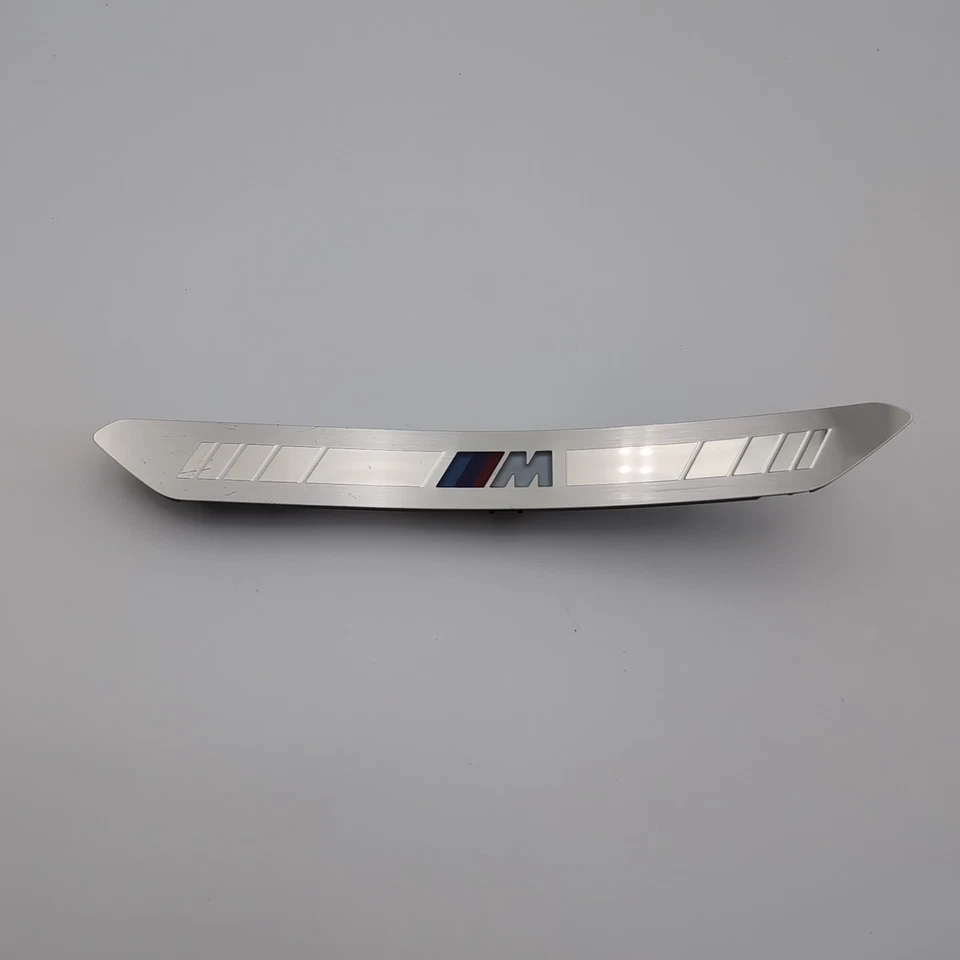 Conjunto de acabamento BMW X5M G05 soleira da porta traseira esquerda M-Sport 8072217 fabricante de equipamento original - Imagem 1 de 4