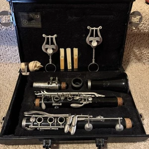 Leblanc Vito Clarinet - Band Ready - Vintage Very Good & Case - Picture 1 of 5