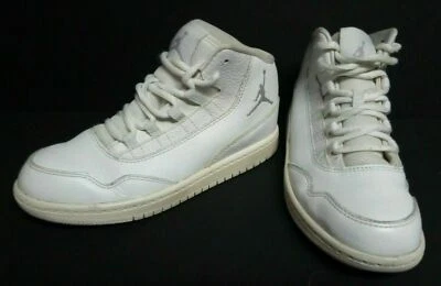 Jordan Executive Sneakers 820242-100 - Boys Size 1y - Youth Shoes - Image 1 of 4
