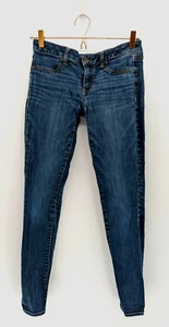 Jeans American Eagle 8R lavado medio elástico jegging denim (28x29 pulgadas reales) - Imagen 1 de 9