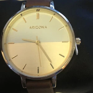 Arizona Watch Women’s - Picture 1 of 9