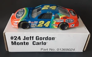 1995 Jeff Gordon #24 Dupont Rainbow Warrior Monte Carlo Revell 1/24 Scale in Box - Picture 1 of 10