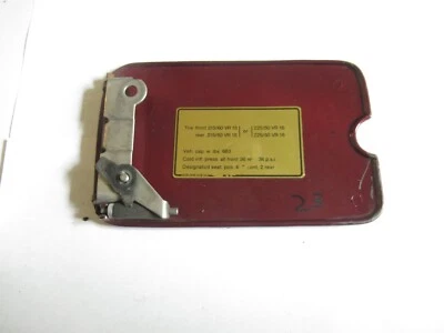 Puerta de gas combustible roja Porsche 928 S 1980-1984 92800650800 Foto 1 de 4