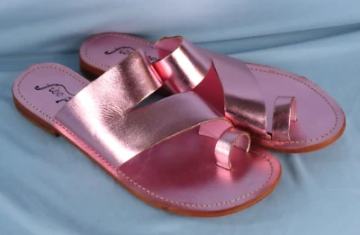 FREE PEOPLE Abilene Slides Sandals PINK METALLIC LEATHER Toe Loop Flats 41/10 - Image 1 of 4