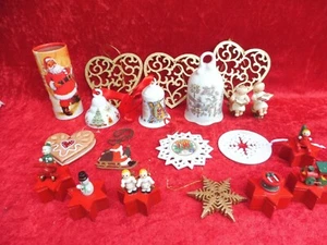 Konvolut alte Weihnachts-Dekoteile , Glocken, Sterne ,Holzfigürchen ... - Bild 1 von 5